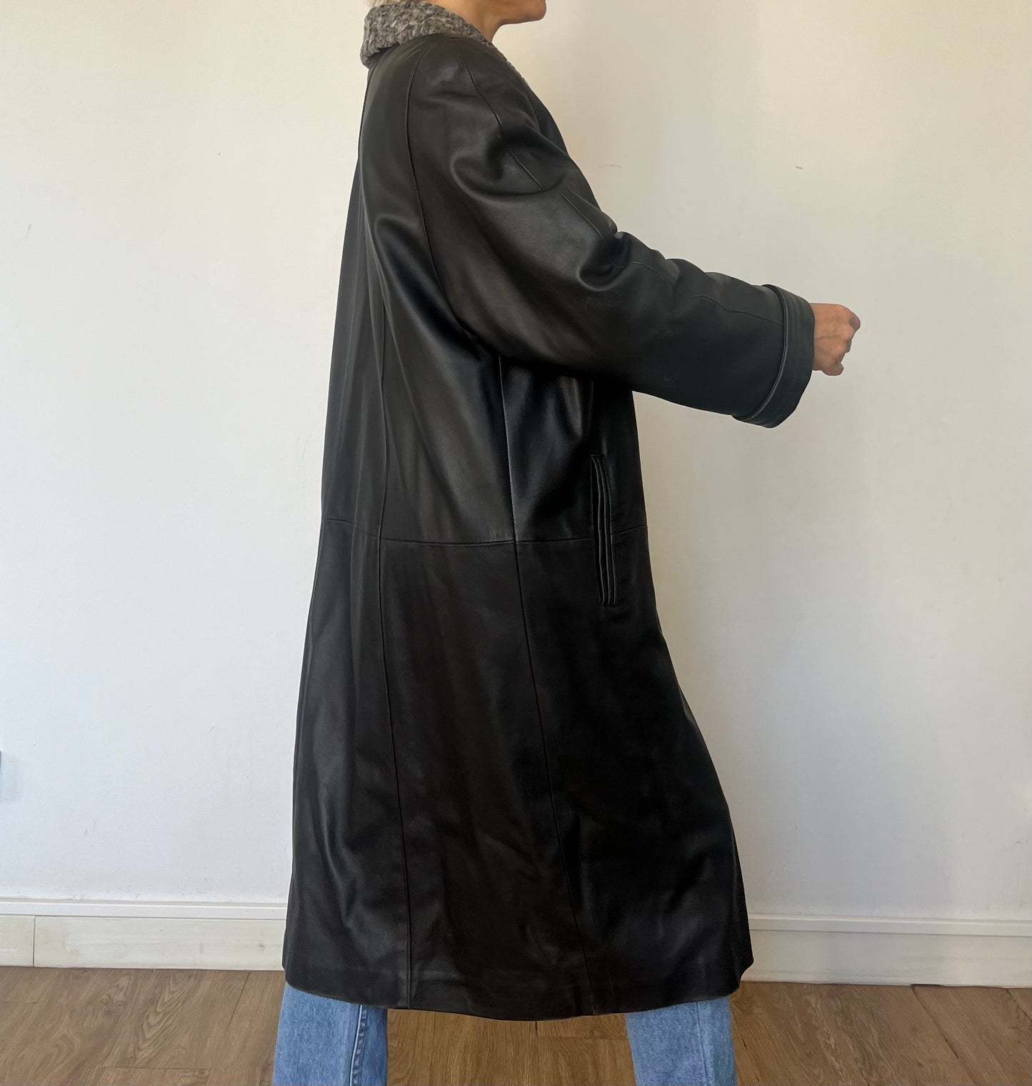 Vintage Leather trench coat with Faux Fur collar