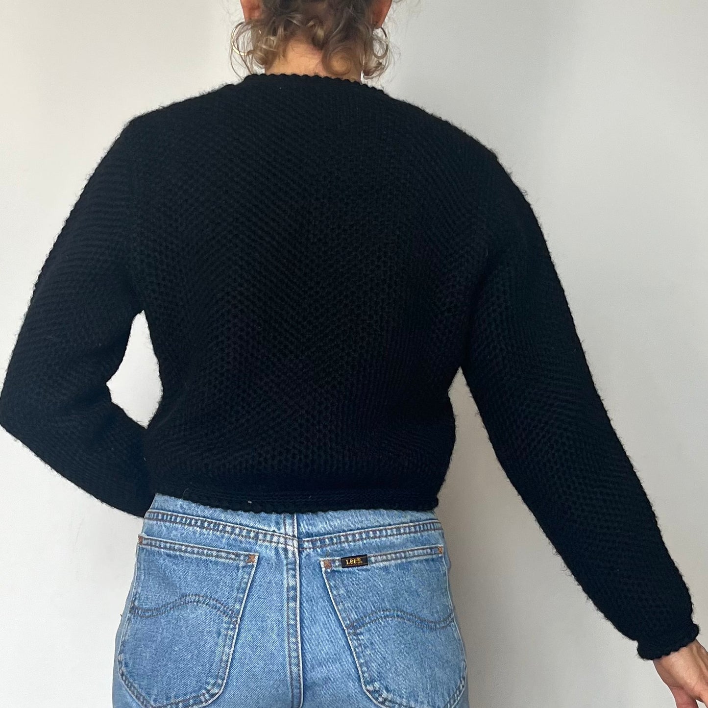 Crop Austrian black cardigan