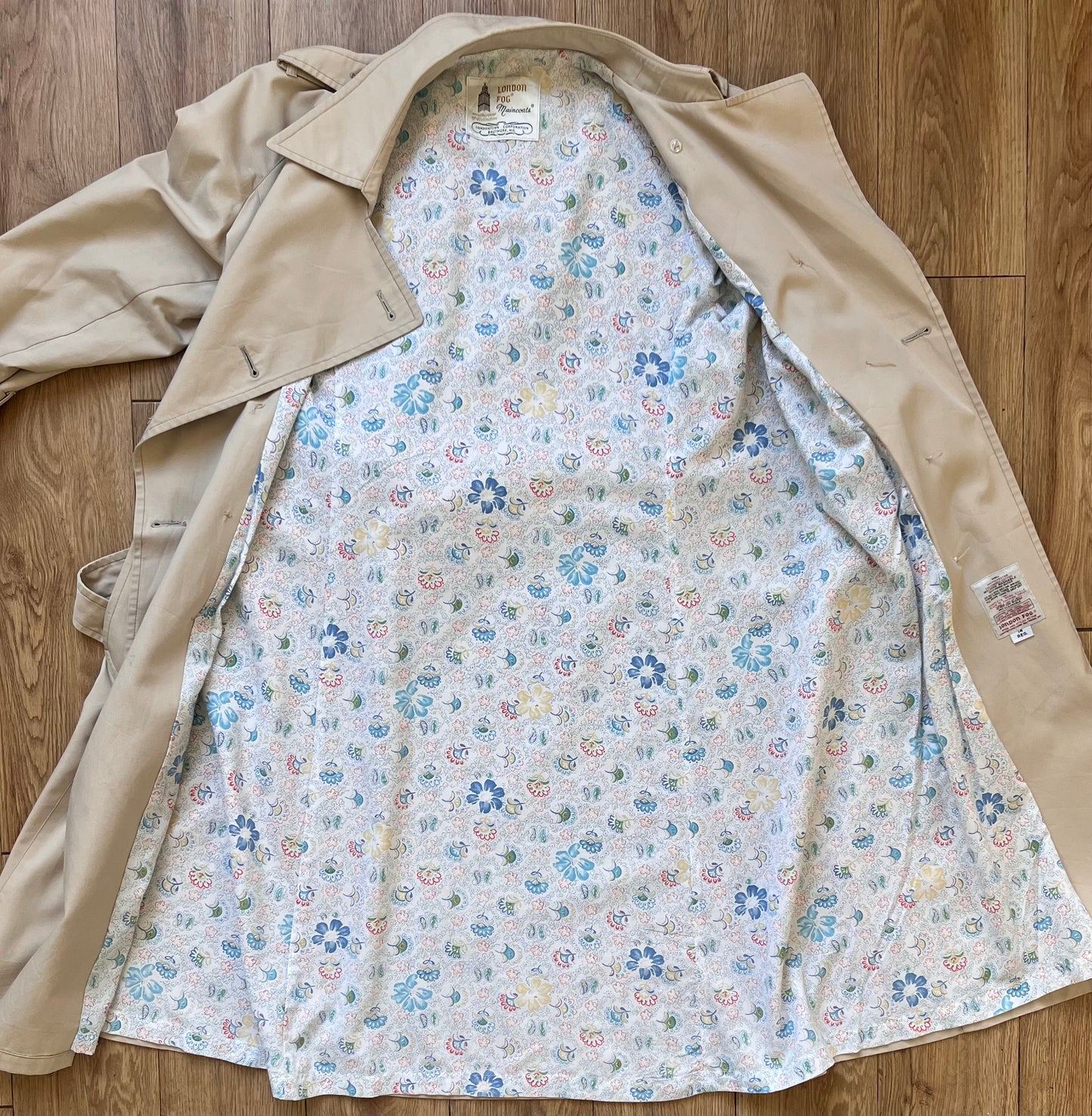 Vintage beige Trench Coat by London Fog