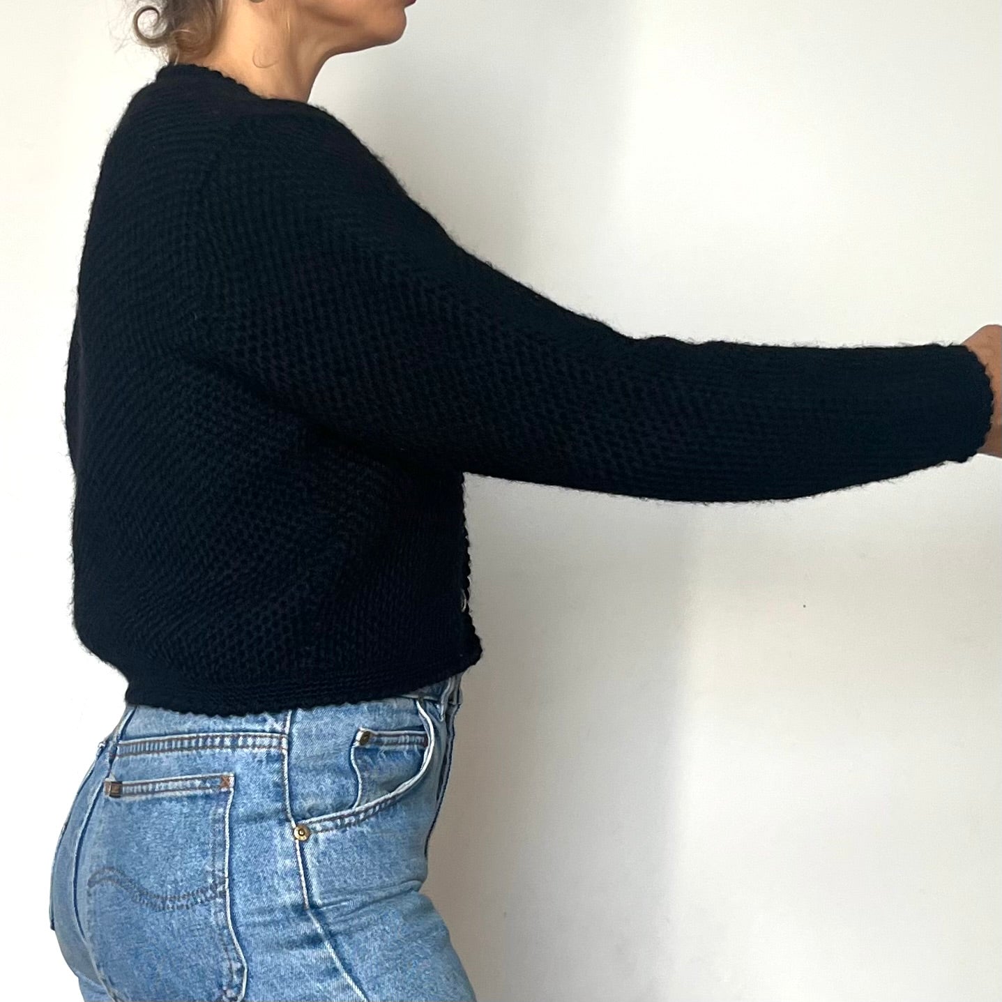 Crop Austrian black cardigan