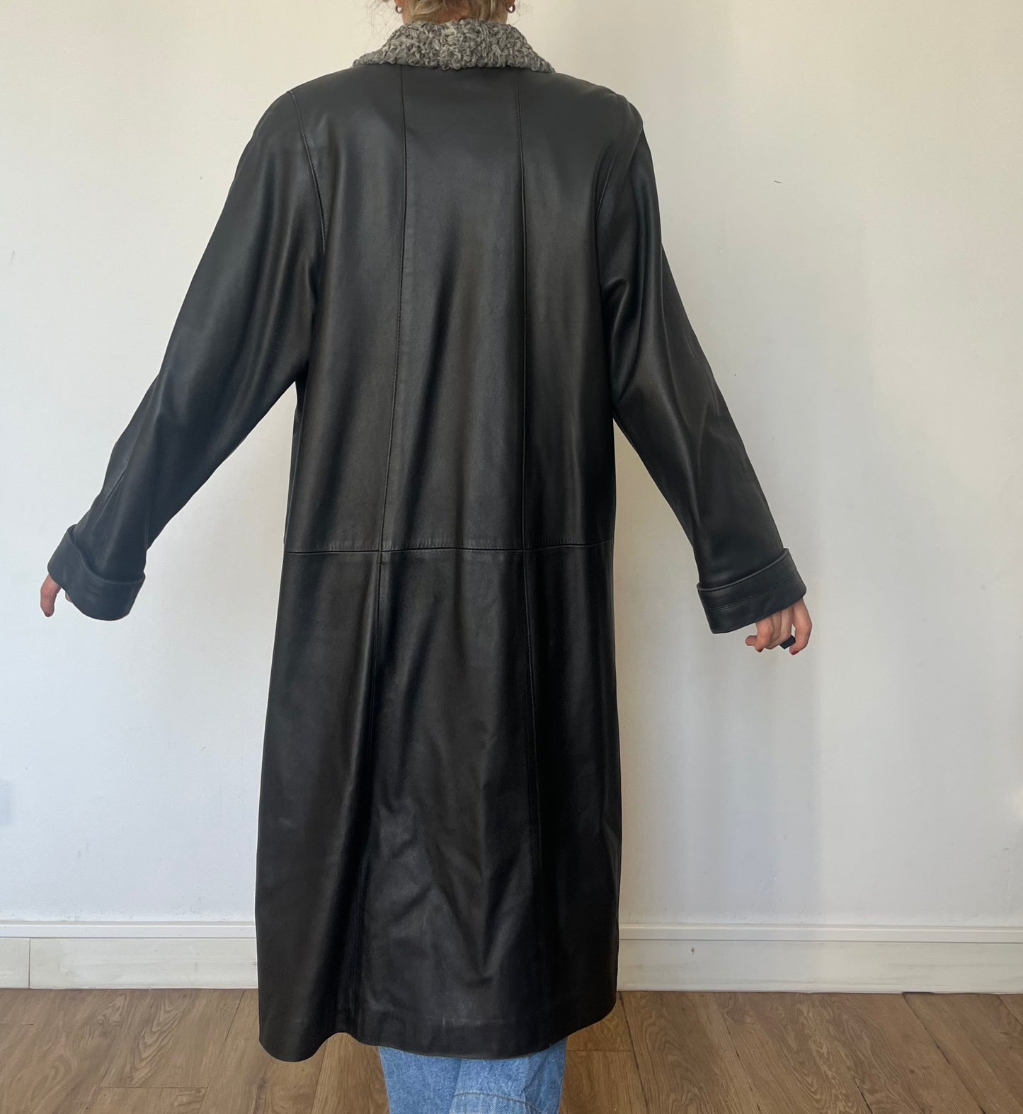 Vintage Leather trench coat with Faux Fur collar