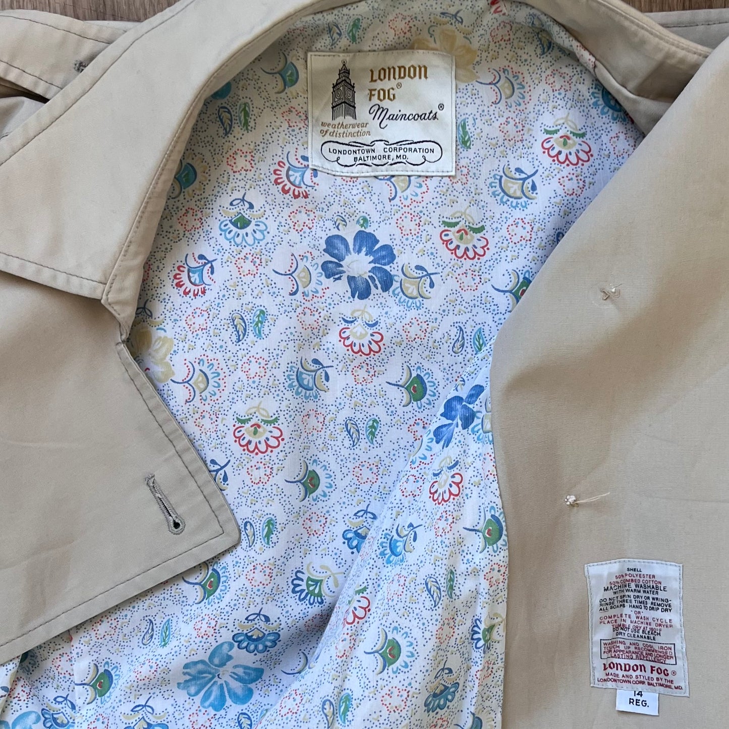 Vintage beige Trench Coat by London Fog