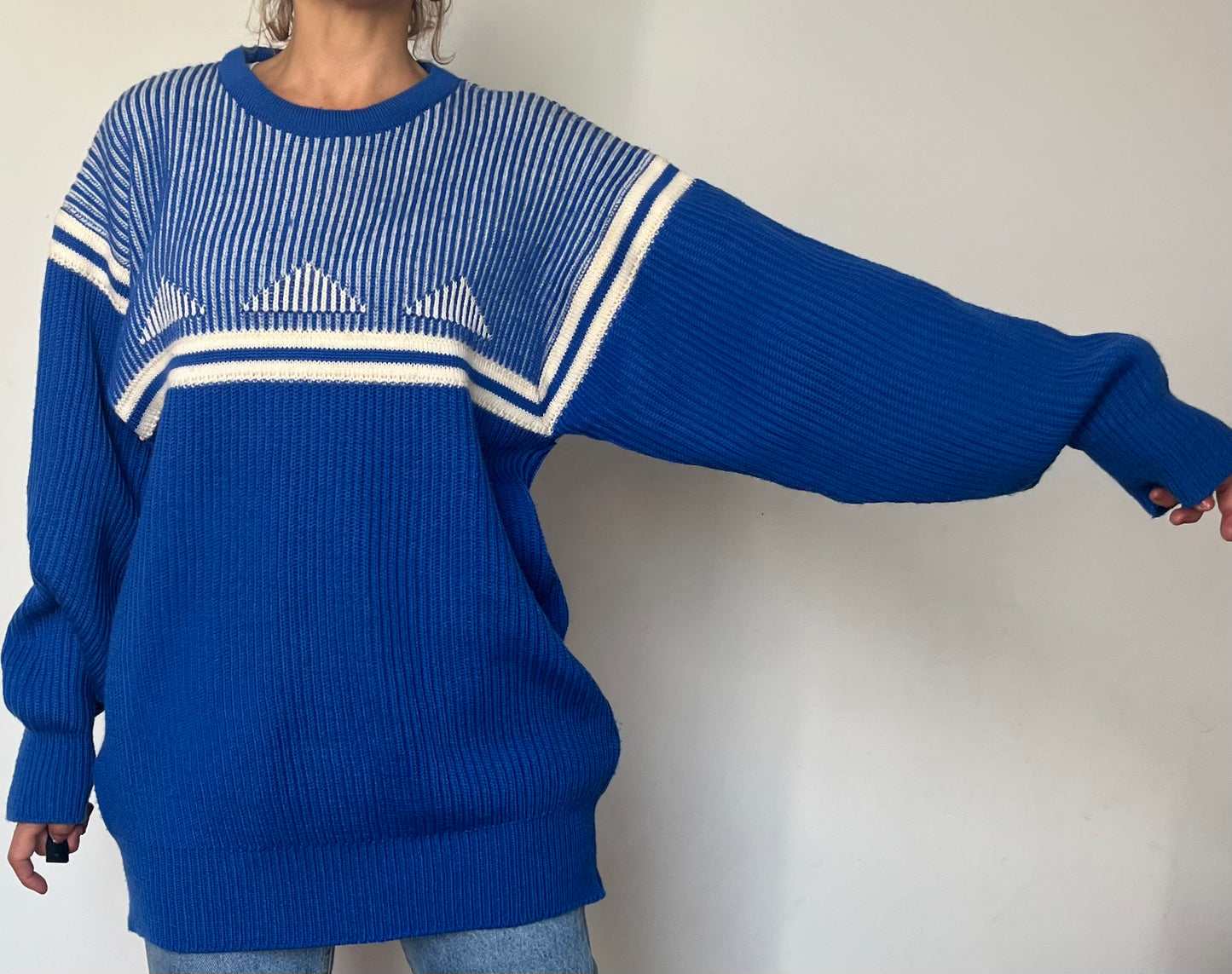 Vintage woman geometric blue wool Sweater