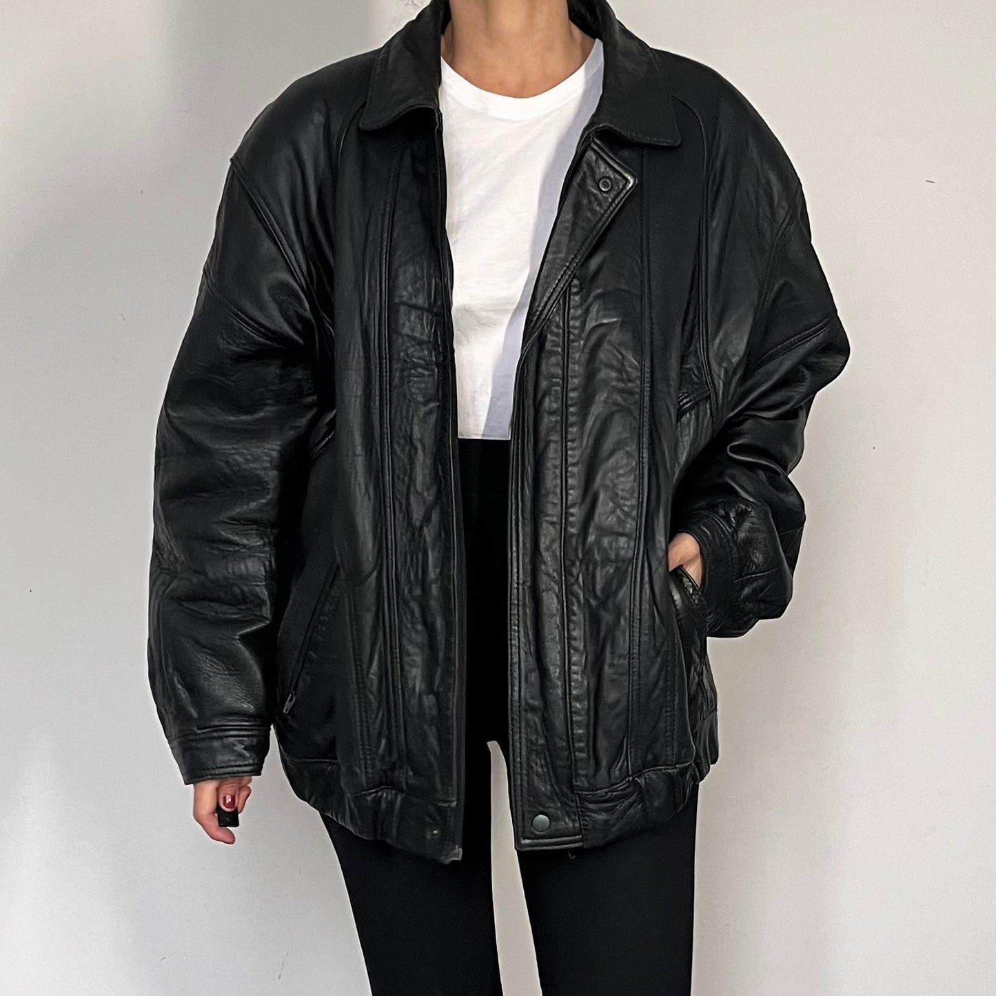 Vintage Bomber black leather jacket
