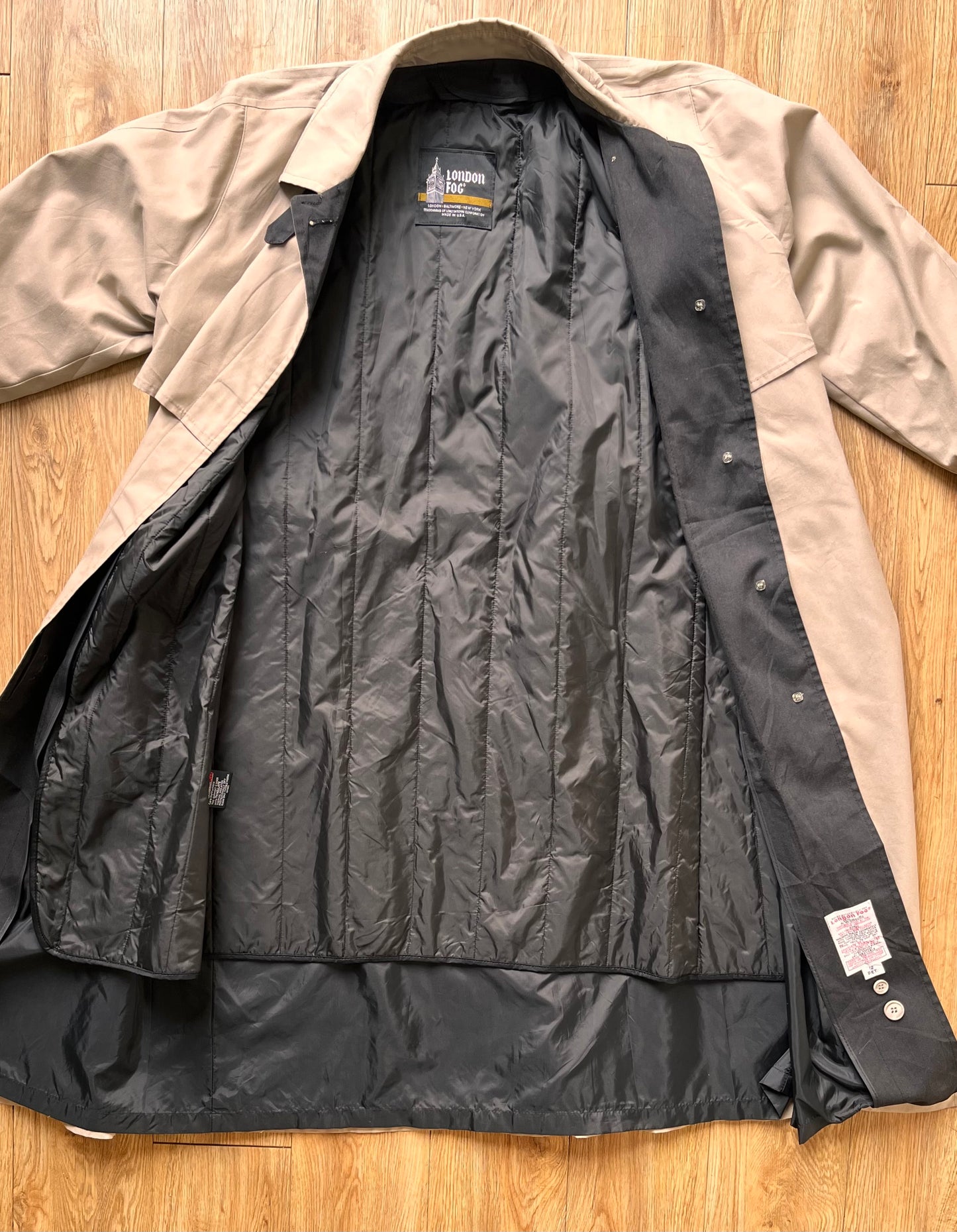 Vintage beige Trench Coat by London Fog