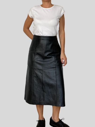 Old stock leather skirt with pockets