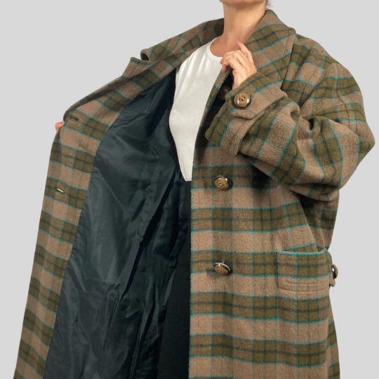 Luxury wool Overcoat