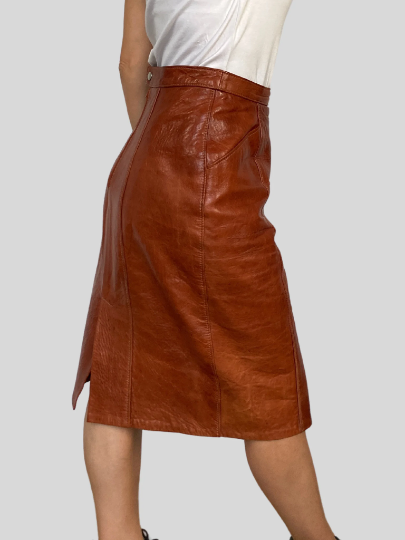 Brown leather skirt with pockets