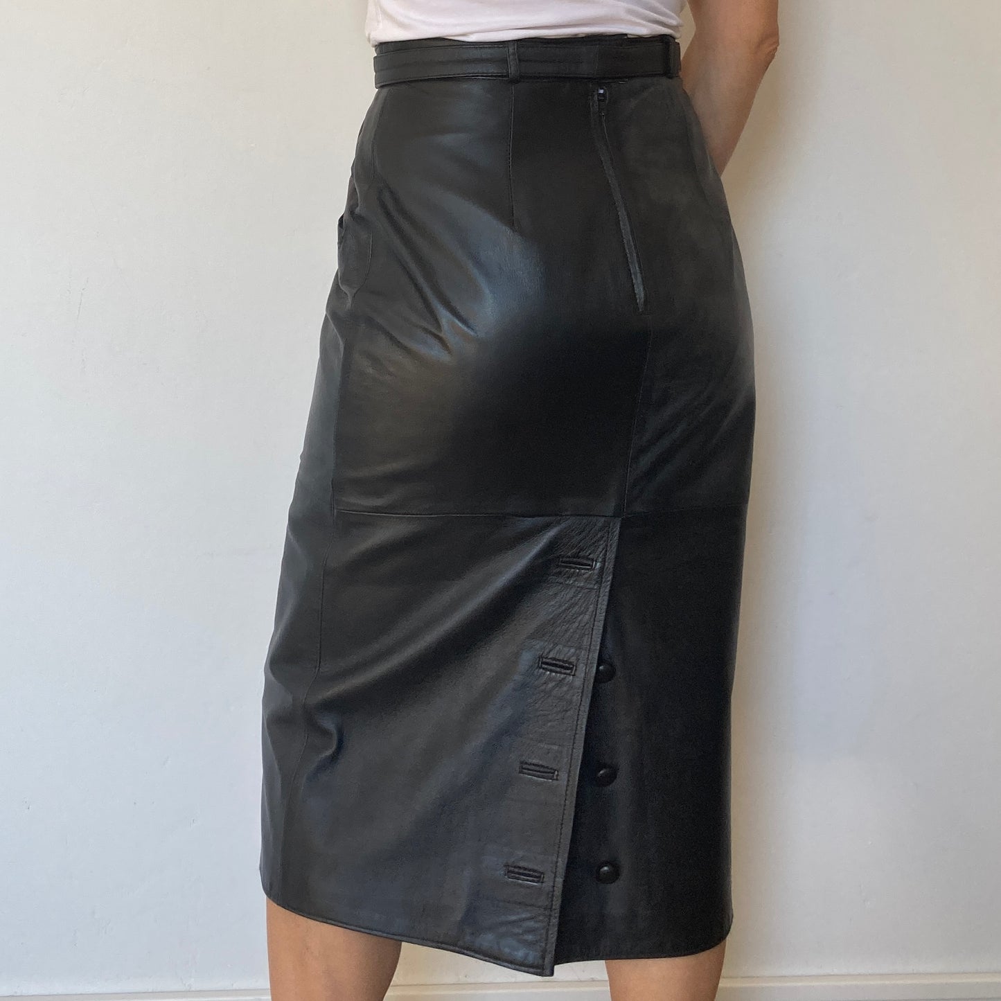Leather skirt with belt